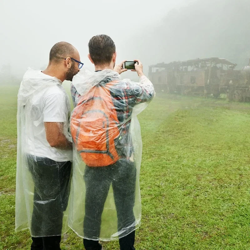 Одноразовый водонепроницаемый  – обзор и цена Emergency Poncho Rain